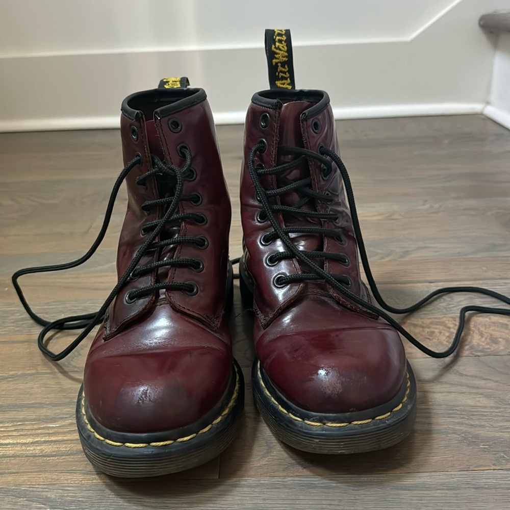 Dr. Martins Burgundy Size 7 Women’s leather Boots
